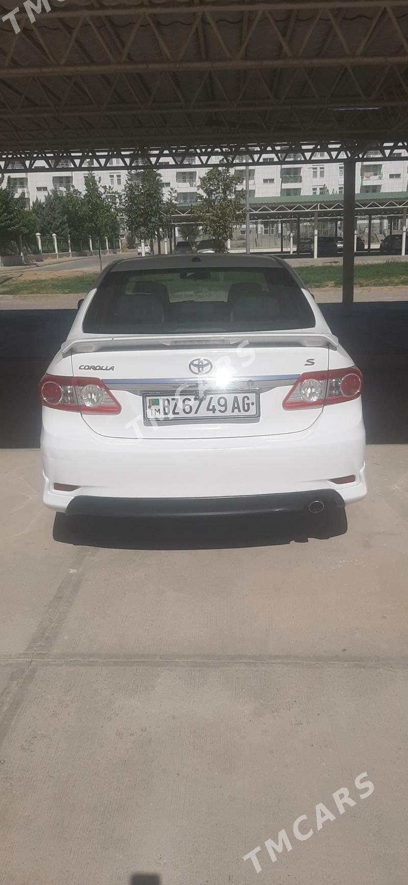 Toyota Corolla 2011 - 165 000 TMT - Кëши - img 2