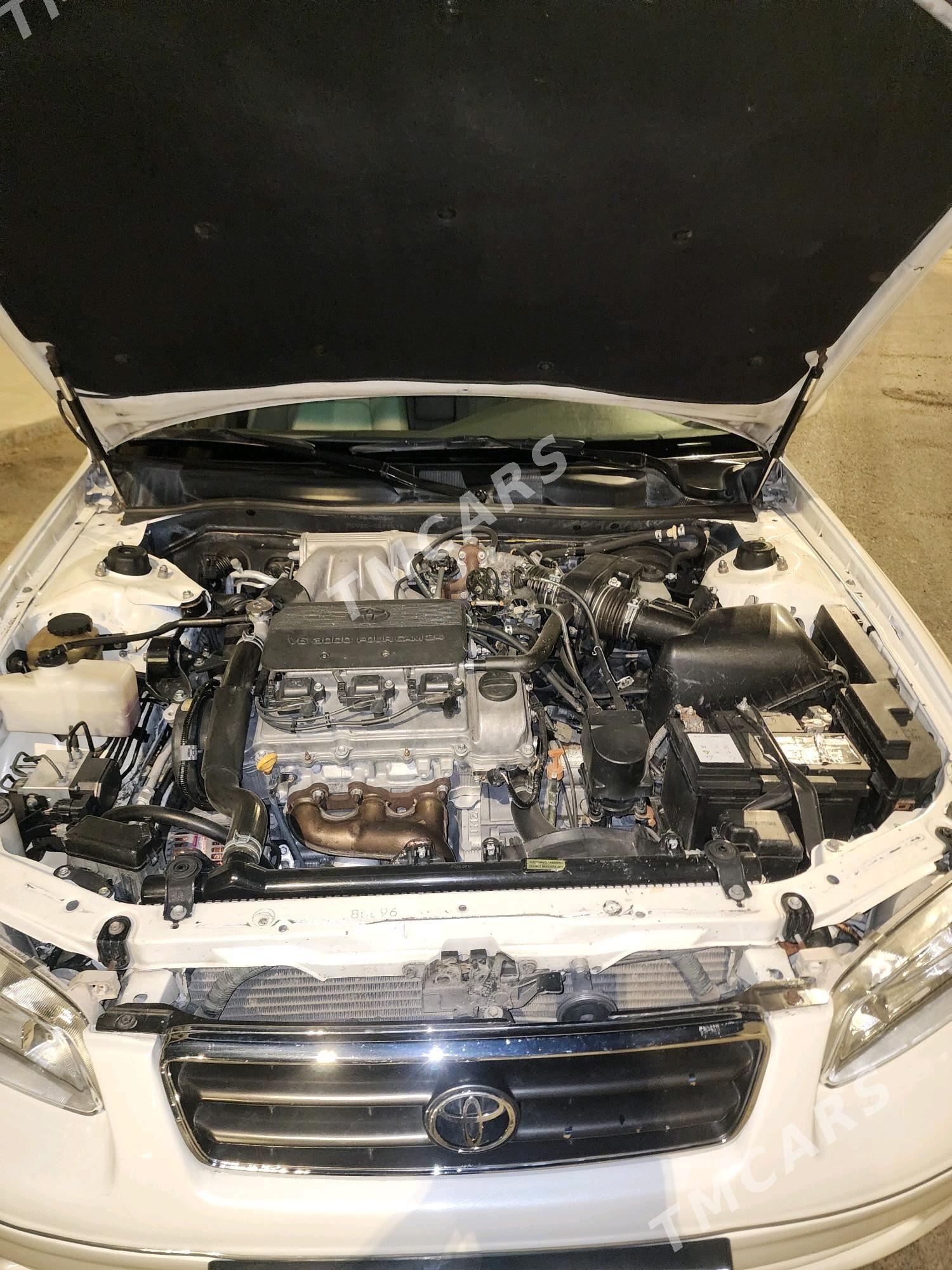 Toyota Camry 2001 - 170 000 TMT - Bedew - img 10