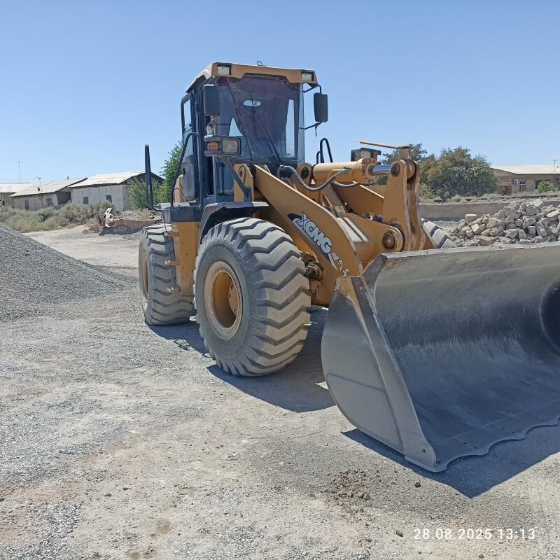 XCMG LW500F 2013 - 450 000 TMT - Türkmenabat - img 4