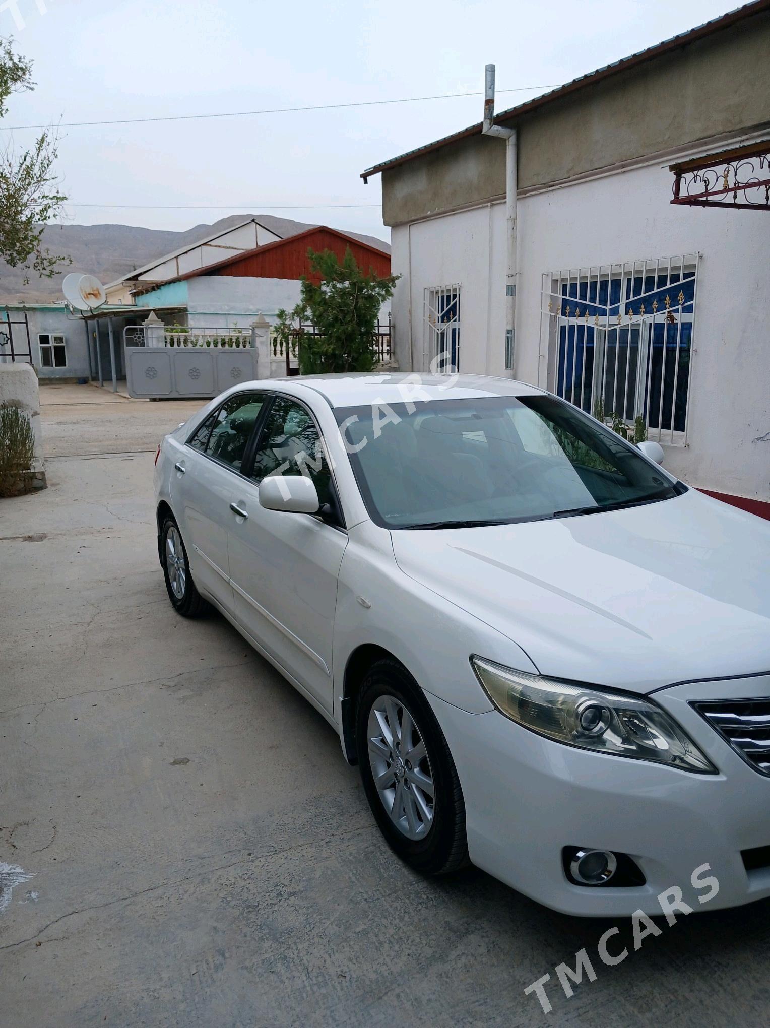 Toyota Camry 2011 - 160 000 TMT - Балканабат - img 7