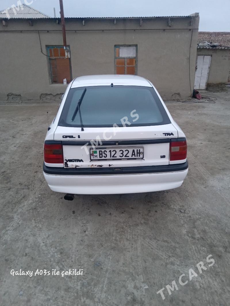 Opel Vectra 1993 - 29 000 TMT - Bäherden - img 5