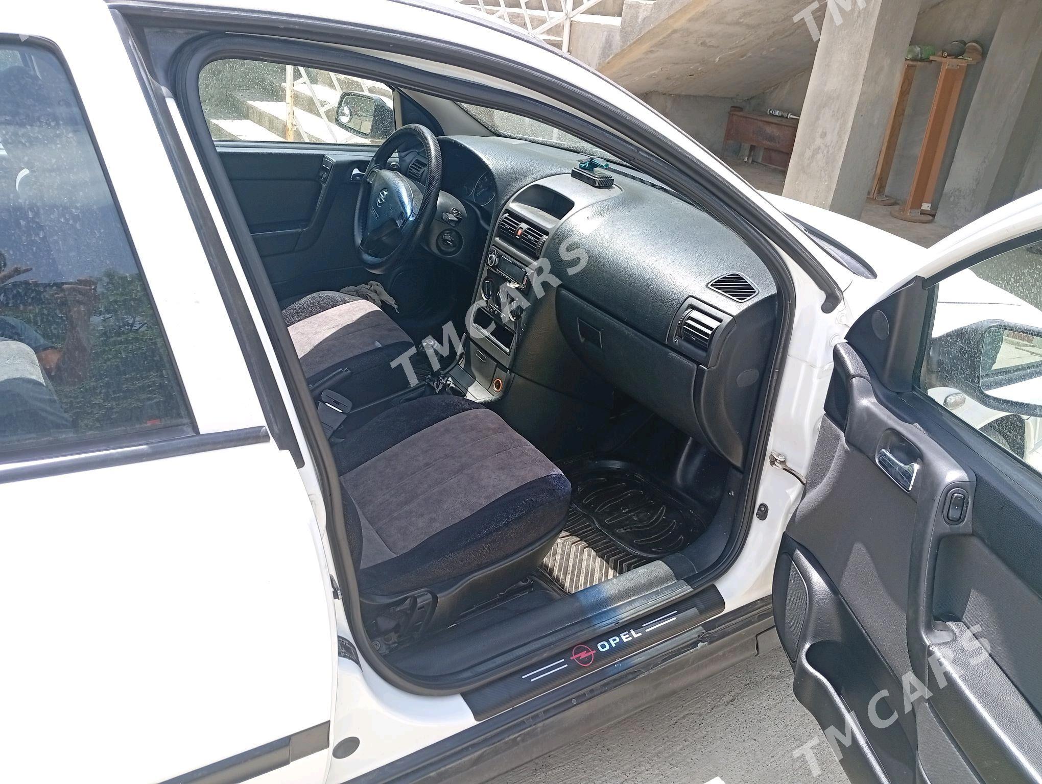 Opel Astra 2003 - 83 000 TMT - Бахарден - img 5