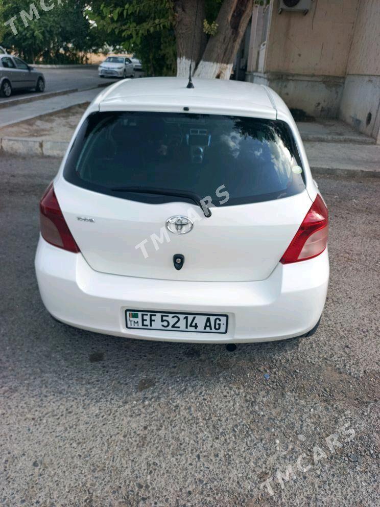 Toyota Yaris 2006 - 105 000 TMT - 11 мкр - img 3