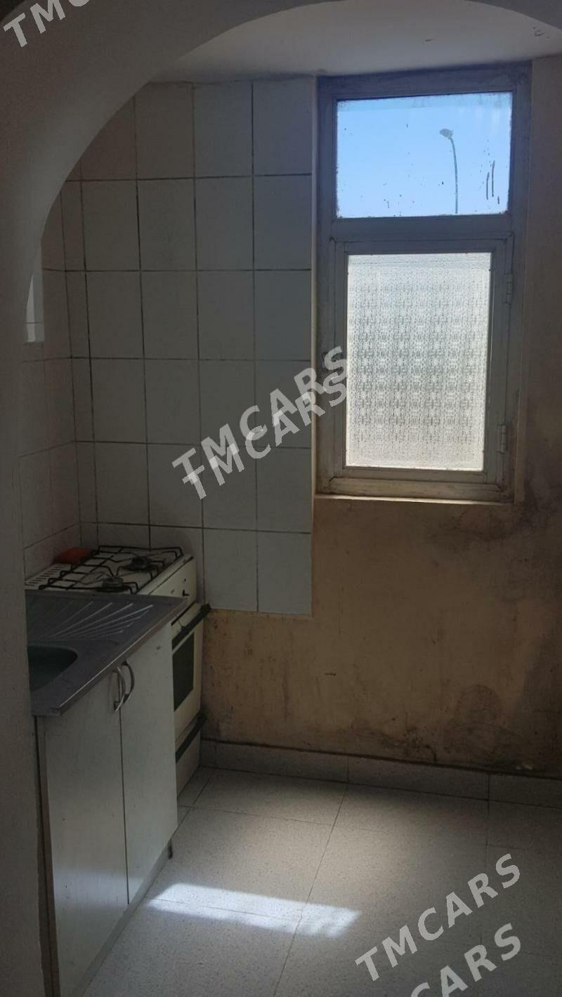 5MKR KARBYŞEW KÖÇE 40-KWADRAT 3-ETAJ 5МИКР - 5 мкр - img 5