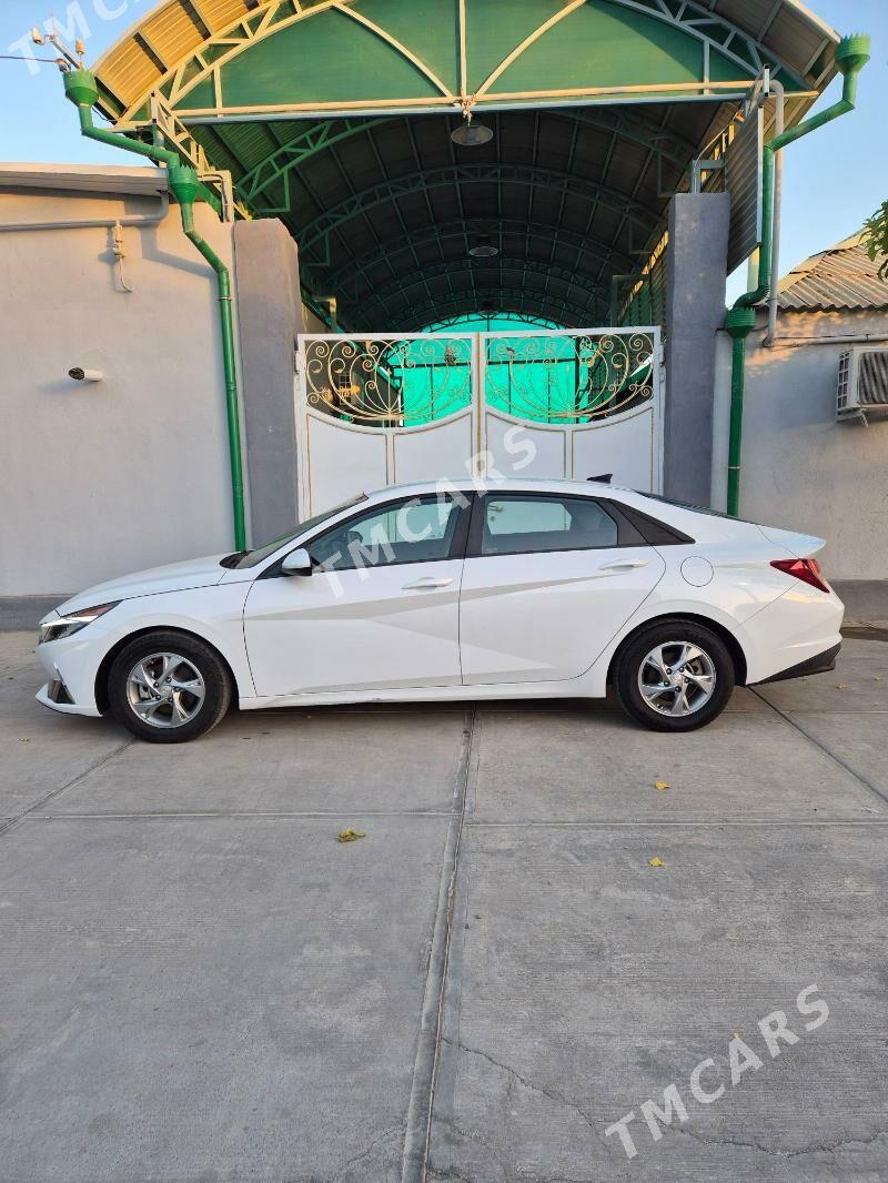 Hyundai Elantra 2021 - 245 000 TMT - Aşgabat - img 4