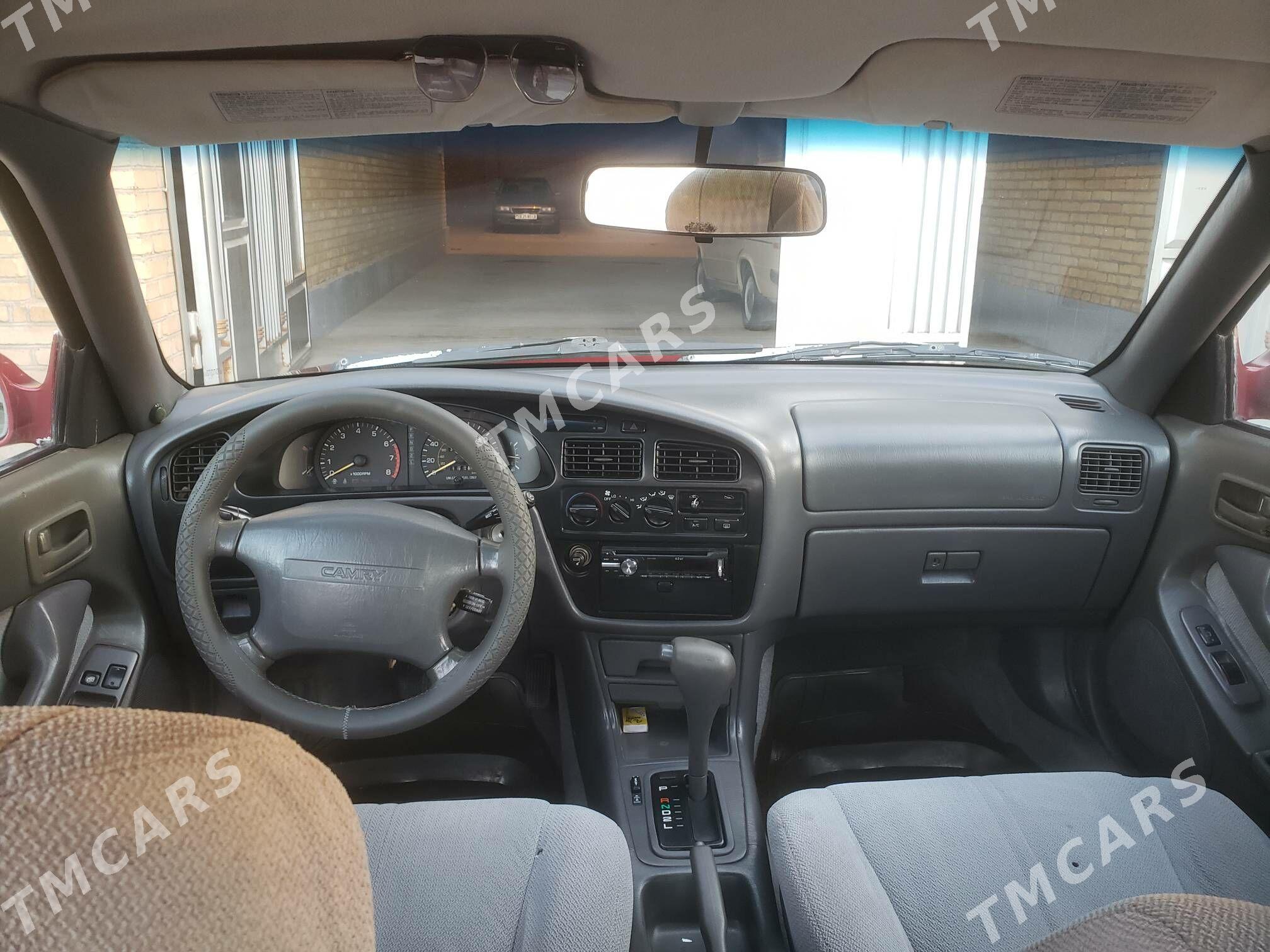 Toyota Camry 1995 - 95 000 TMT - Saýat - img 6