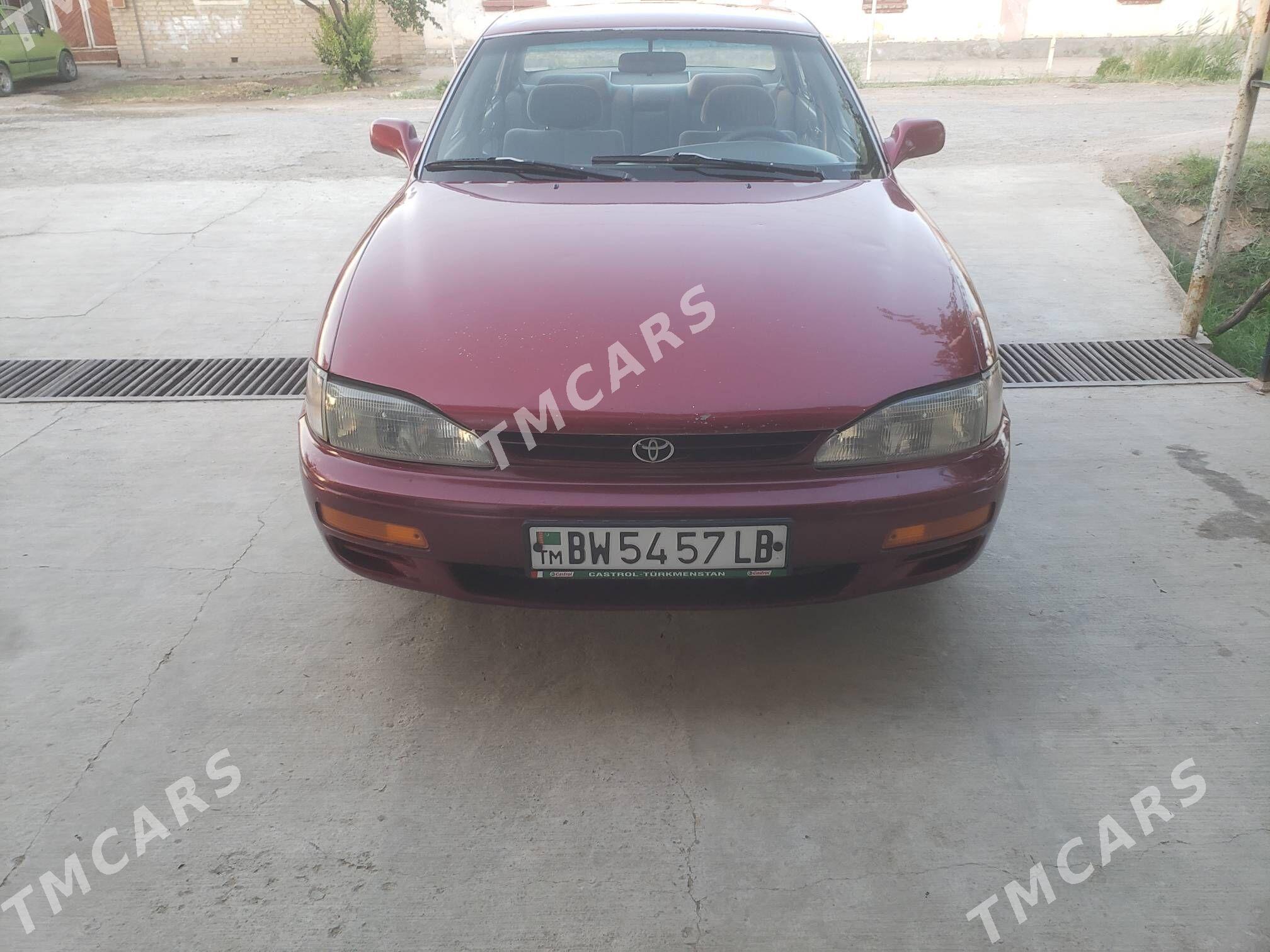Toyota Camry 1995 - 95 000 TMT - Saýat - img 3