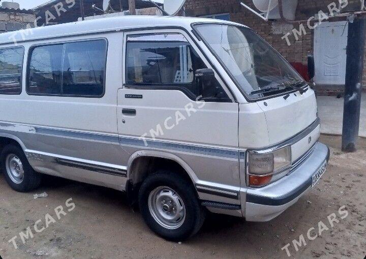 Toyota Hiace 1989 - 45 000 TMT - Änew - img 1