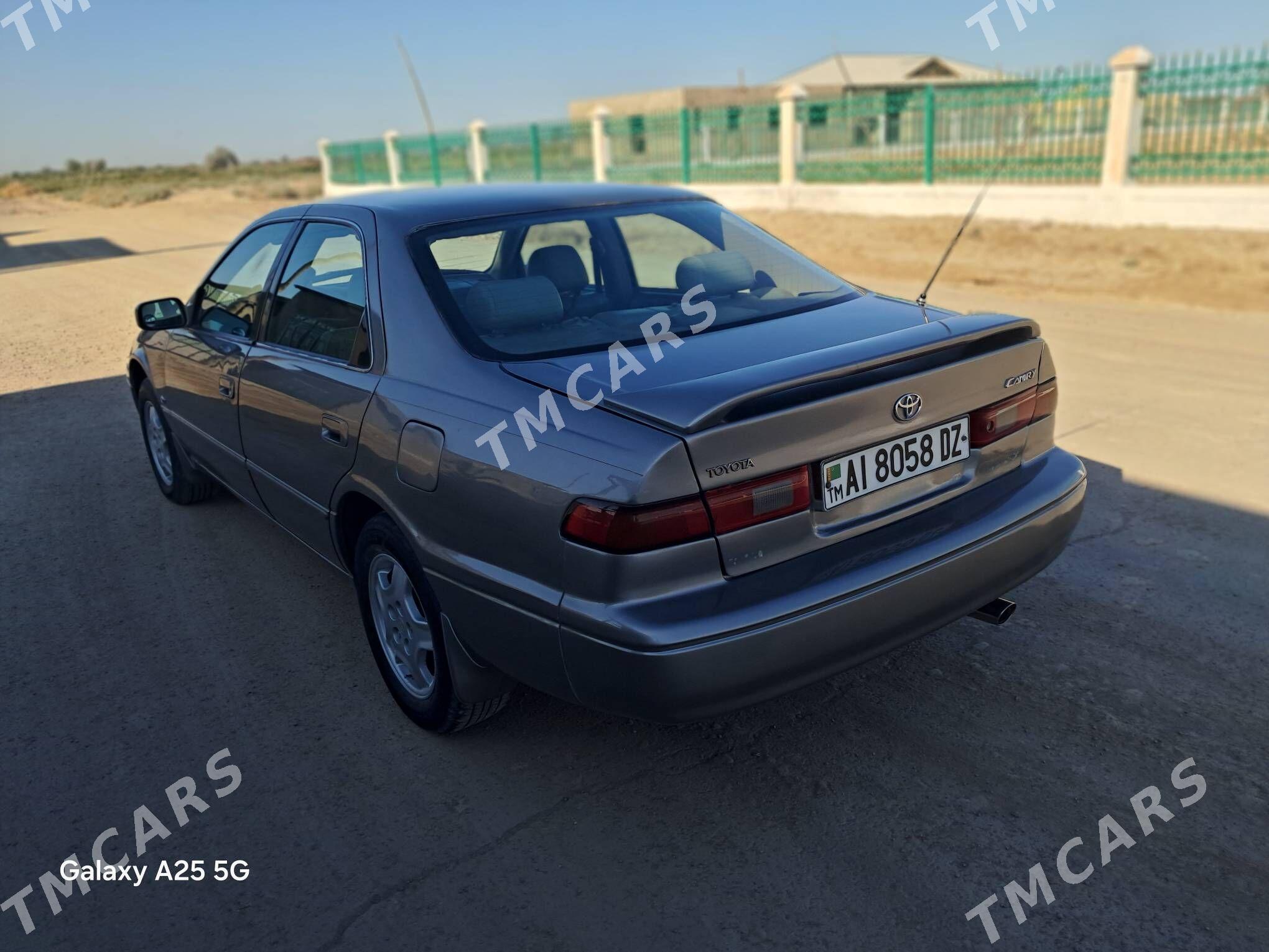 Toyota Camry 1999 - 134 000 TMT - Boldumsaz - img 2