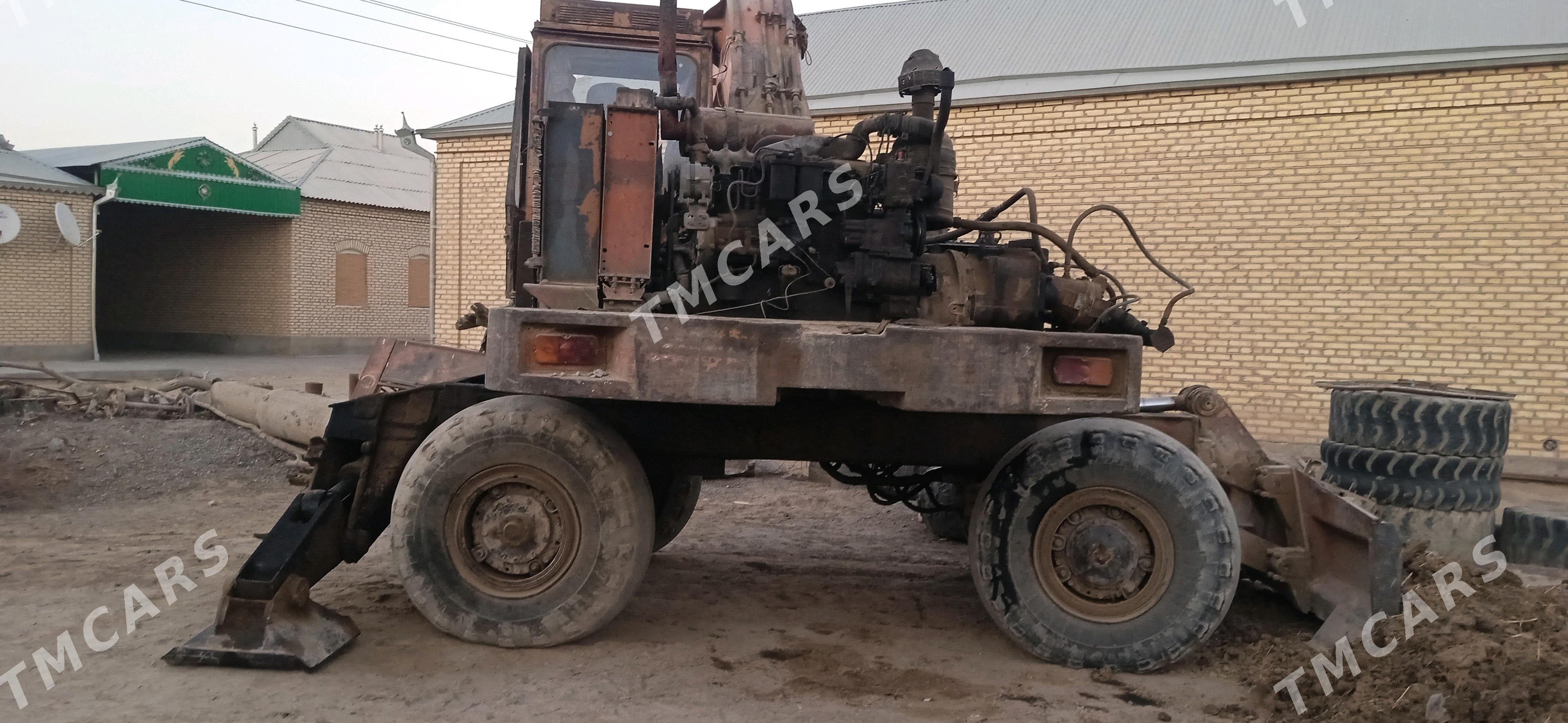 JCB 3CX Compact 1987 - 50 000 TMT - Sakarçäge - img 2