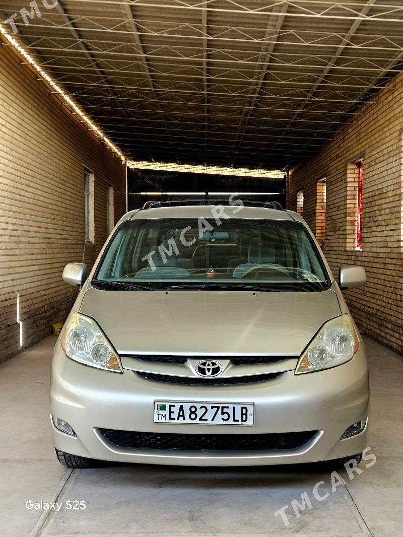 Toyota Sienna 2006 - 250 000 TMT - Ходжамбаз - img 9