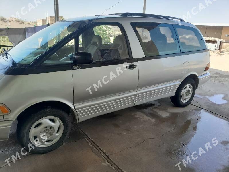 Toyota Previa 1992 - 68 000 TMT - Халач - img 2