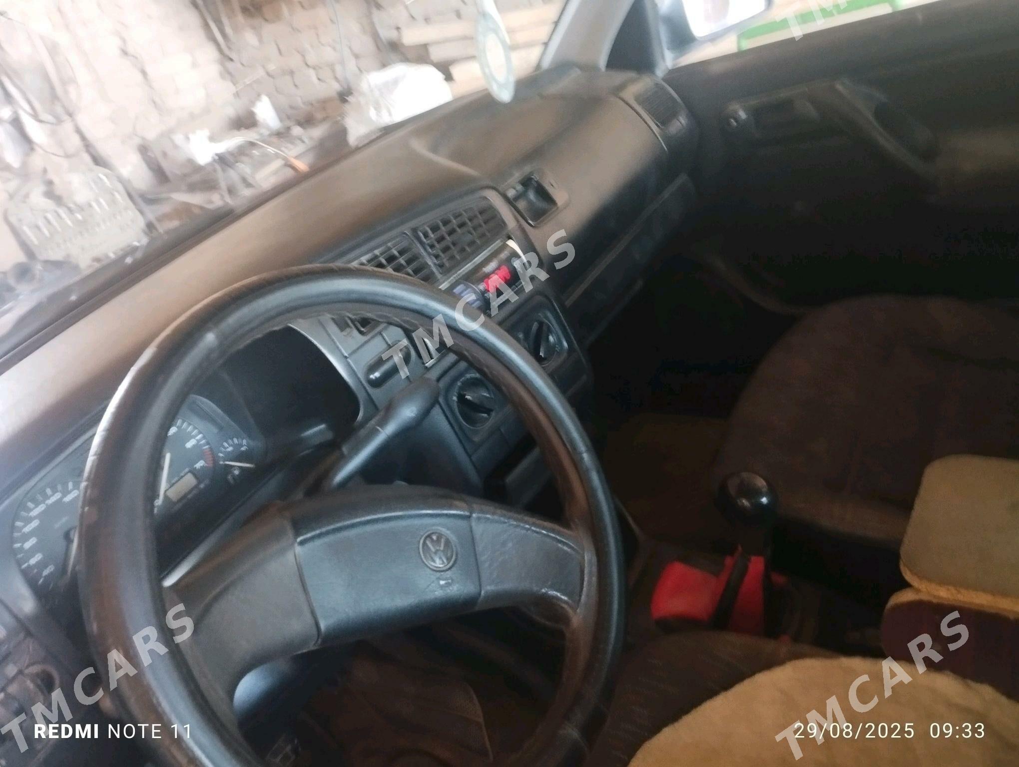 Volkswagen Golf 1993 - 20 000 TMT - Türkmenbaşy etr. - img 5