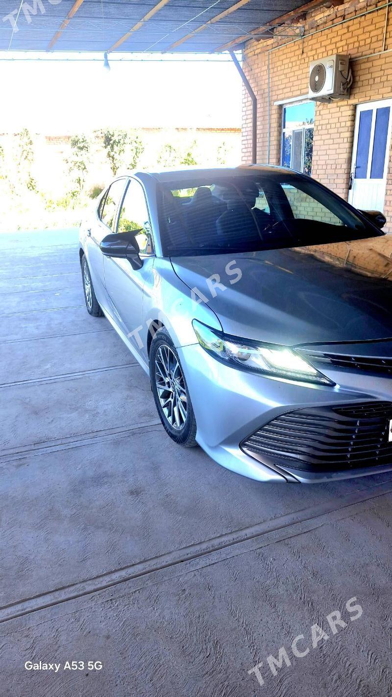 Toyota Camry 2018 - 295 000 TMT - Dänew - img 4