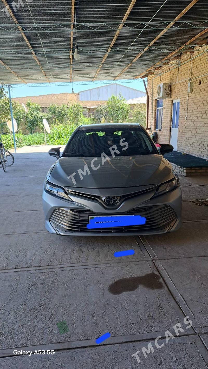 Toyota Camry 2018 - 295 000 TMT - Dänew - img 7