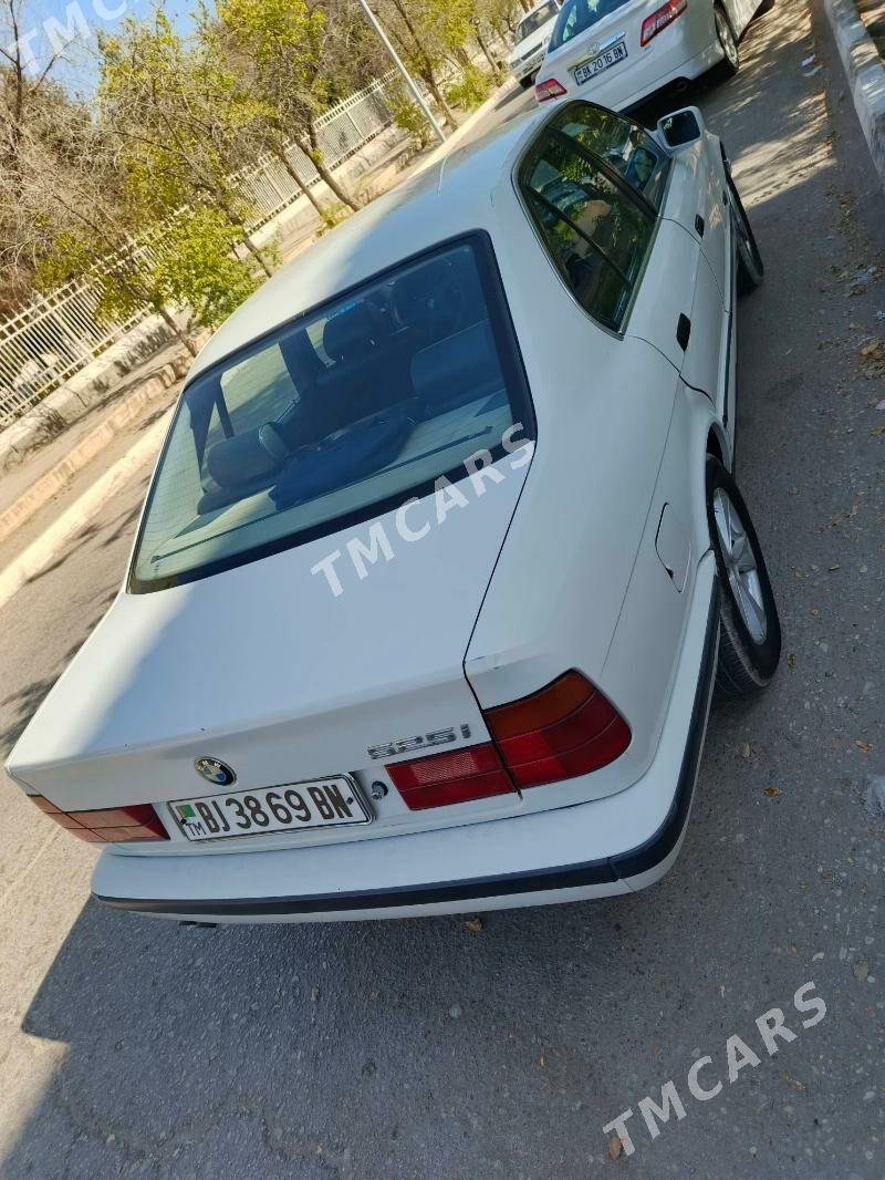 BMW 525 1991 - 65 000 TMT - Balkanabat - img 4