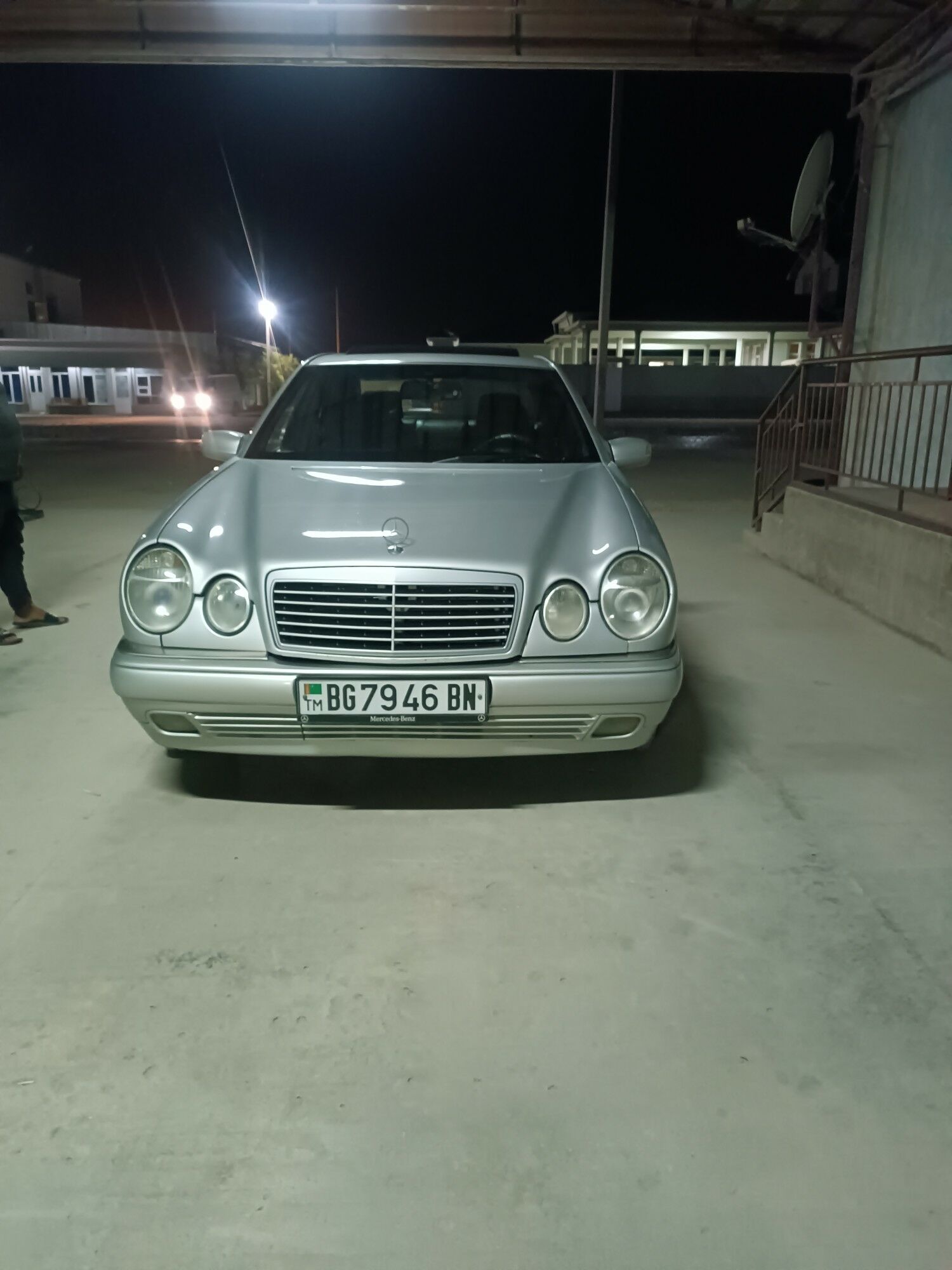 Mercedes-Benz E320 1997 - 95 000 TMT - Gumdag - img 2