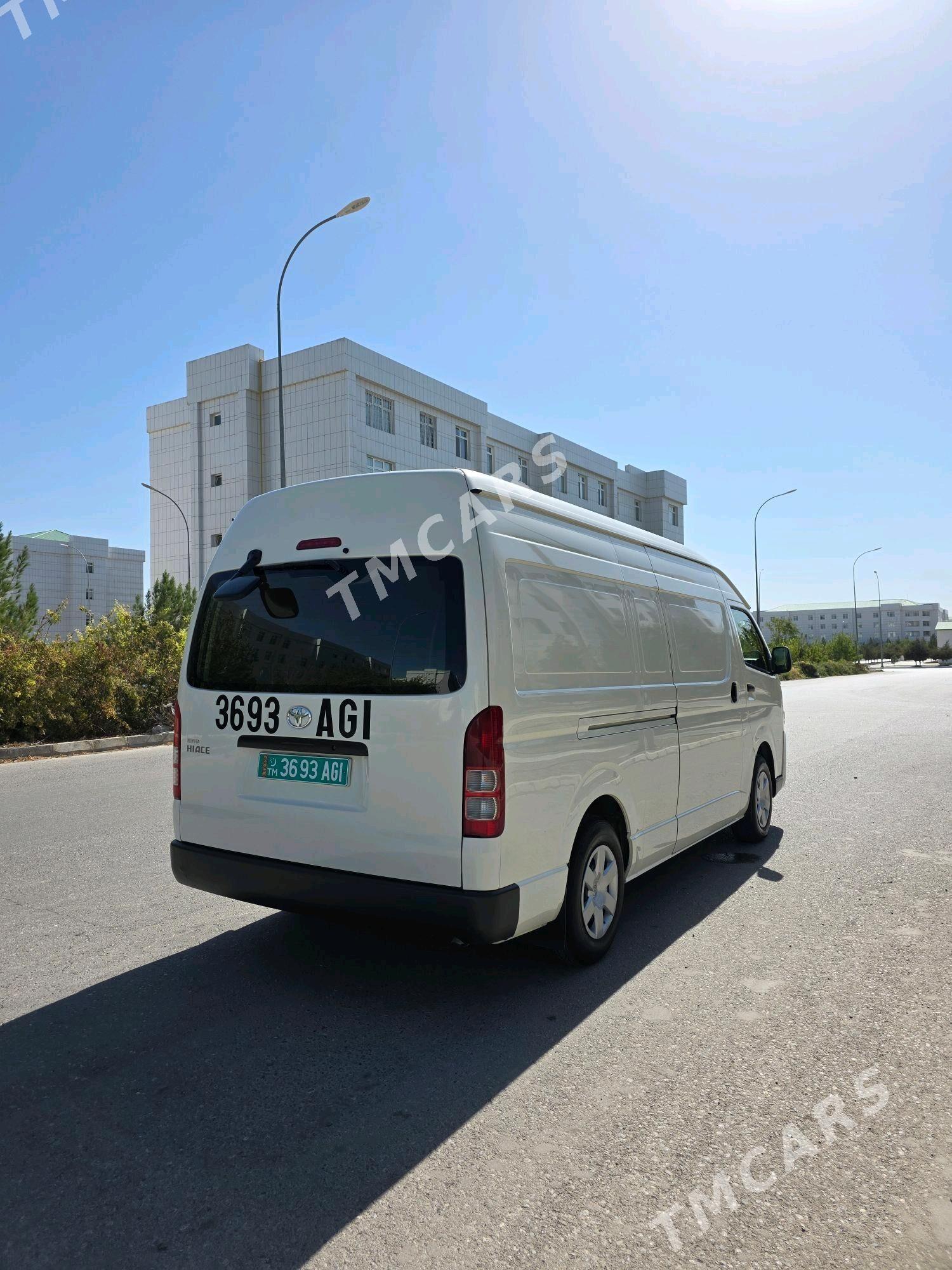Toyota Hiace 2023 - 480 000 TMT - Gurtly - img 3