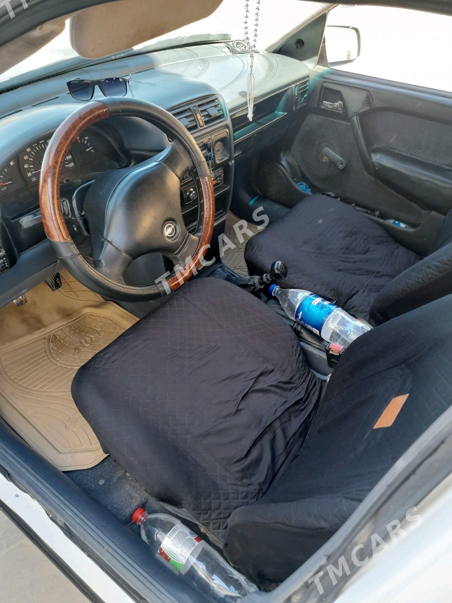 Opel Vectra 1992 - 34 000 TMT - Mary - img 5