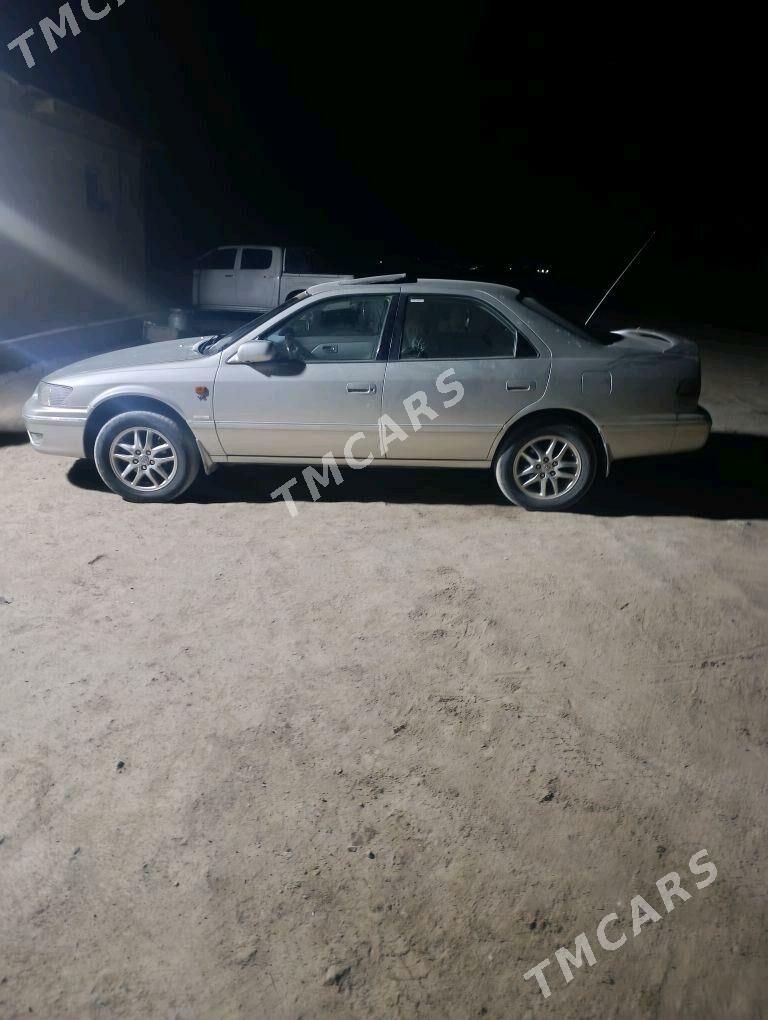 Toyota Camry 2000 - 165 000 TMT - Köneürgenç - img 5