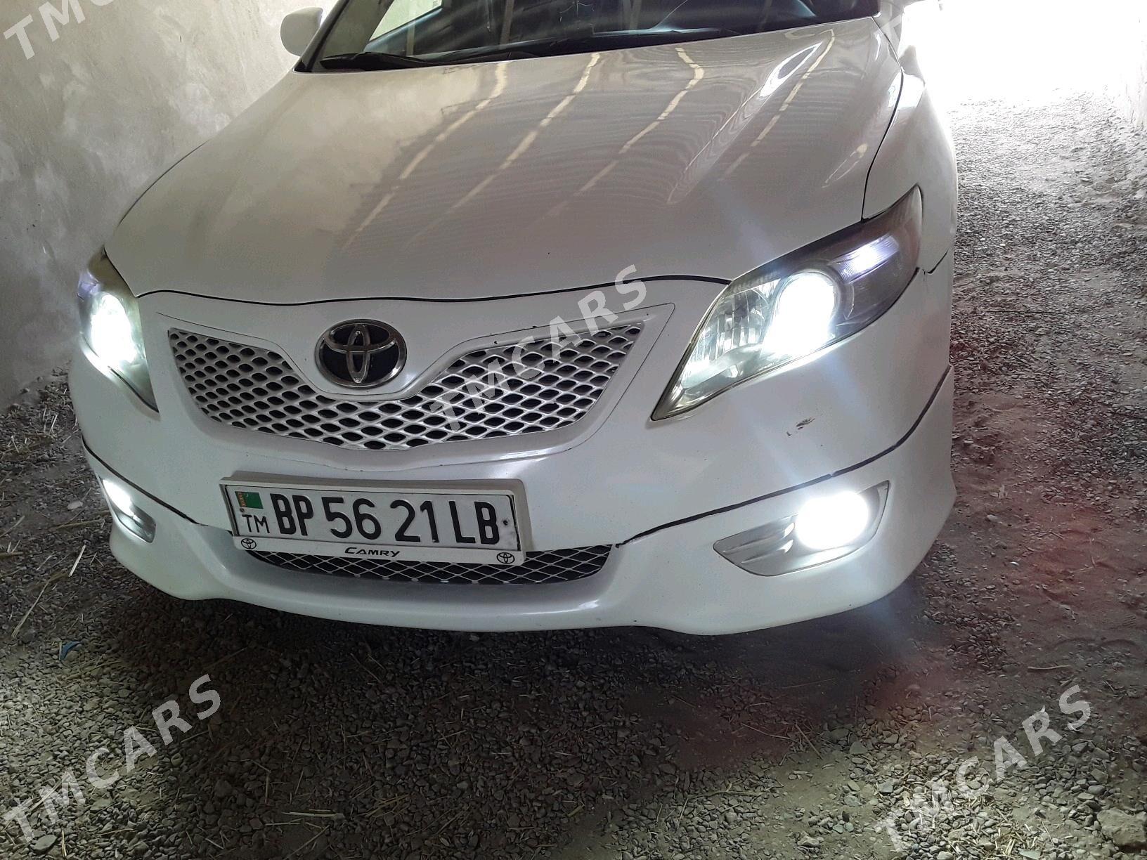 Toyota Camry 2010 - 185 000 TMT - Койтендаг - img 7