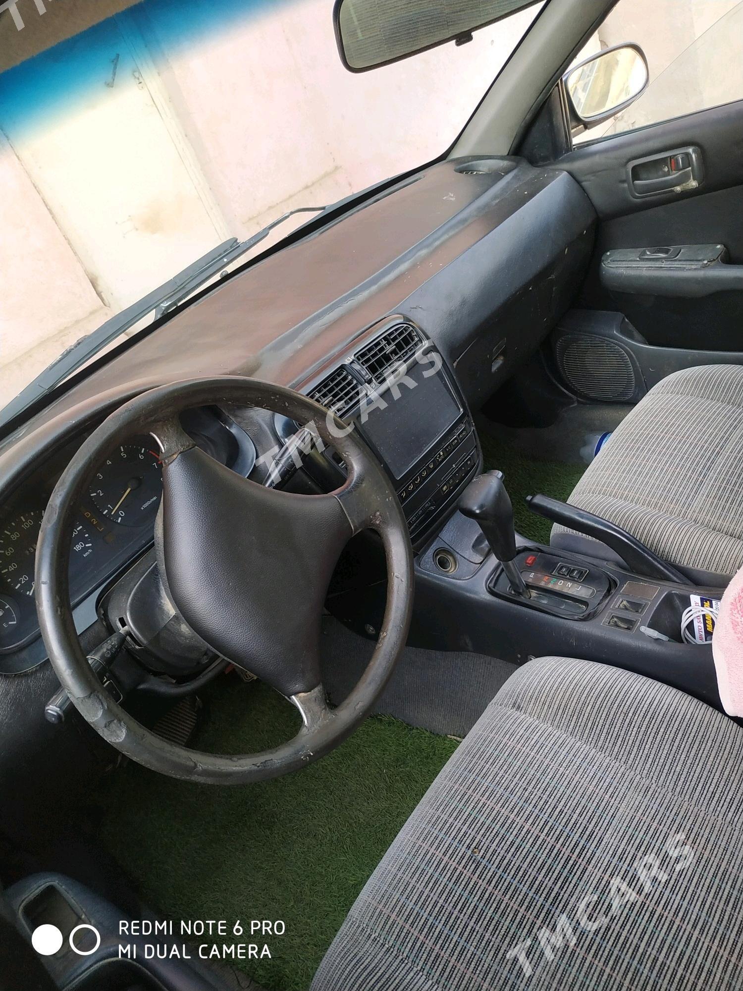 Toyota Carina 1992 - 45 000 TMT - Мары - img 3