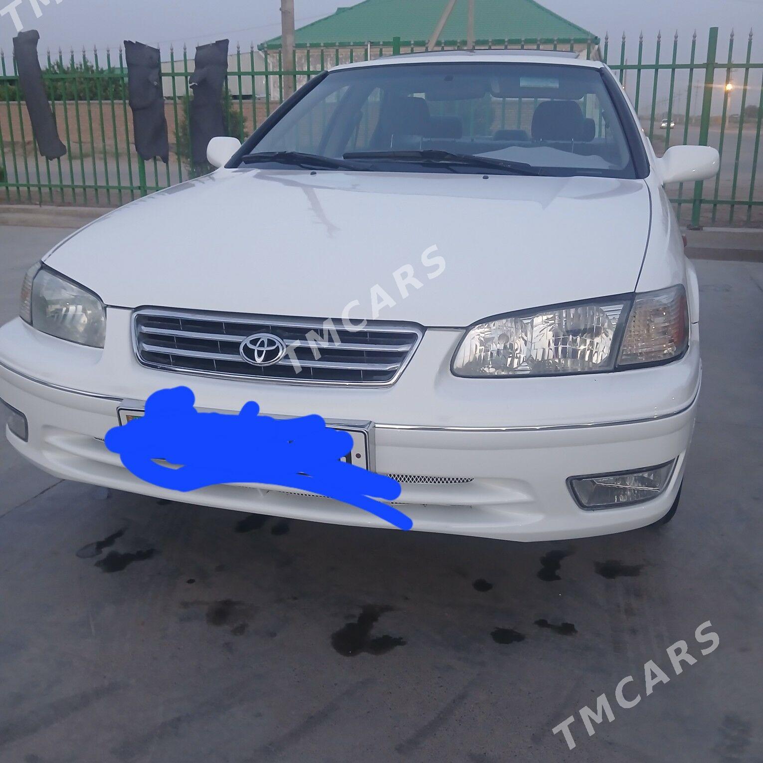 Toyota Camry 1998 - 105 000 TMT - Теджен - img 3