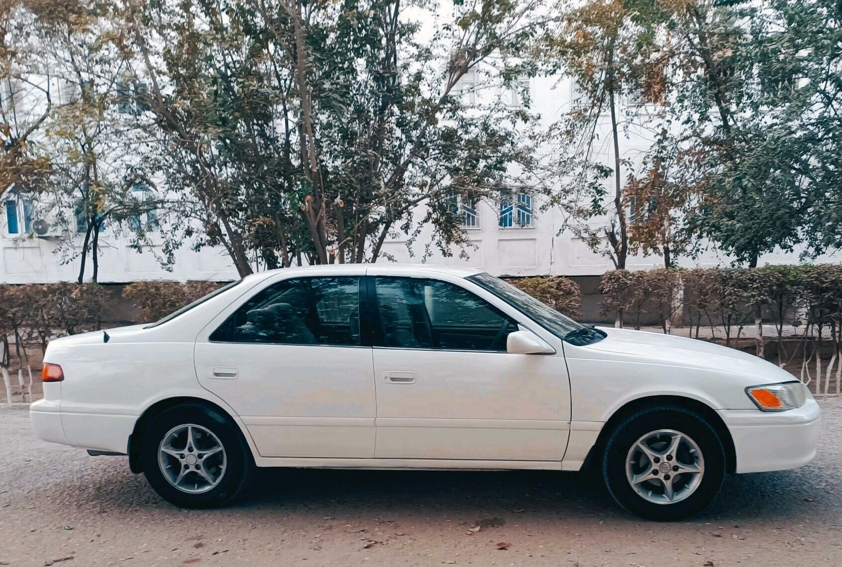 Toyota Camry 2000 - 105 000 TMT - Теджен - img 4