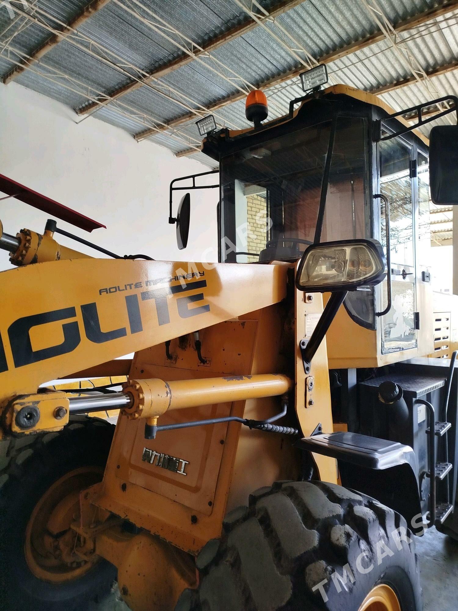 XCMG LW300F 2014 - 260 000 TMT - Чарджоу - img 2