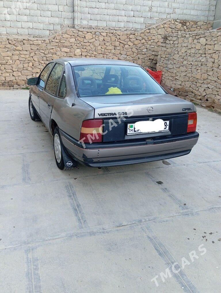 Opel Vectra 1989 - 35 000 TMT - Magdanly - img 2