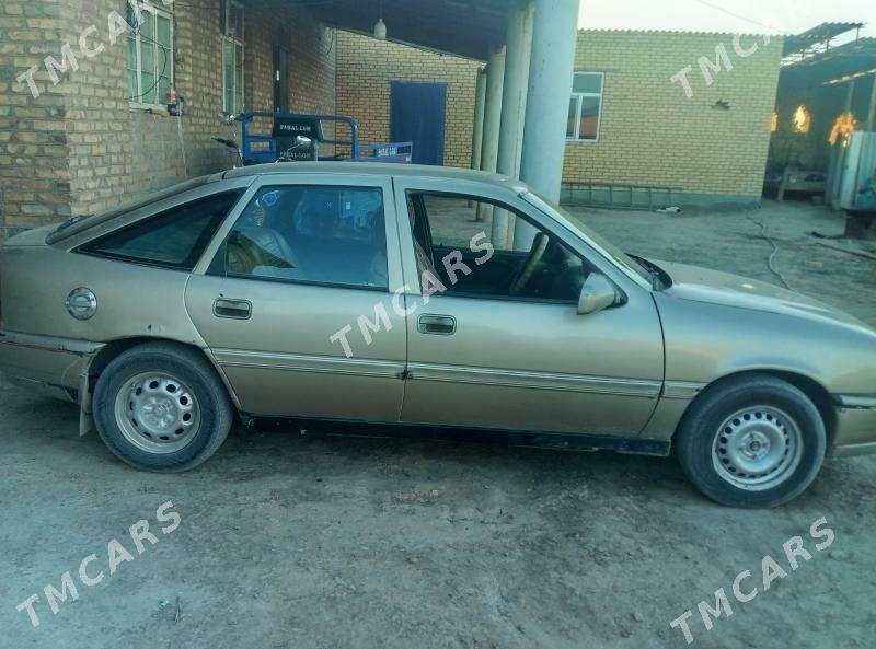 Opel Vectra 1991 - 25 000 TMT - Garabekewül - img 6