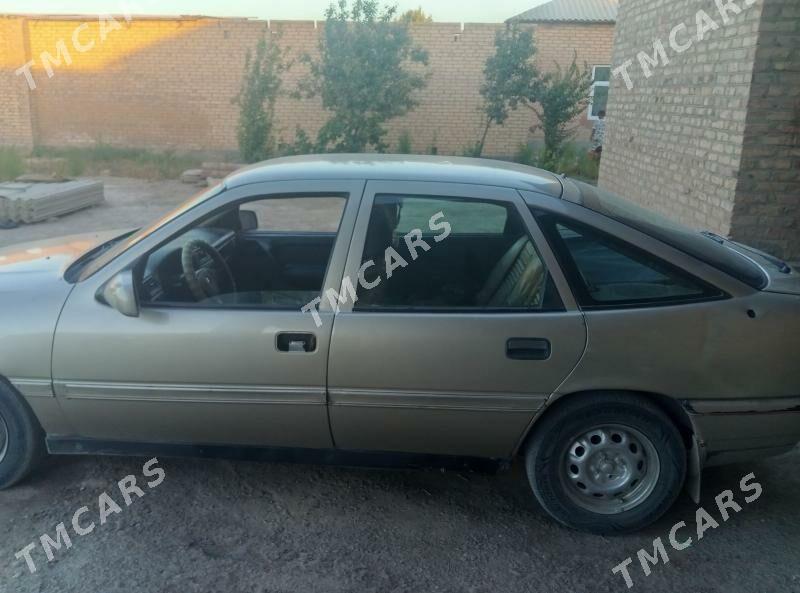 Opel Vectra 1991 - 25 000 TMT - Garabekewül - img 4