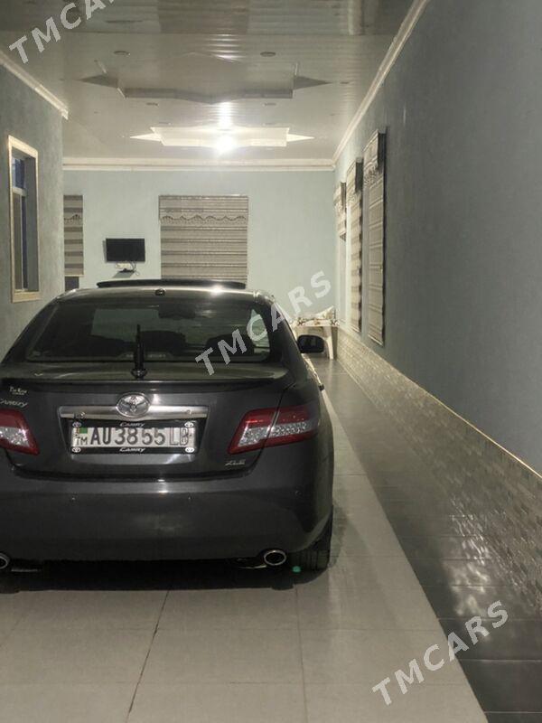 Toyota Camry 2011 - 250 000 TMT - Чарджоу - img 3