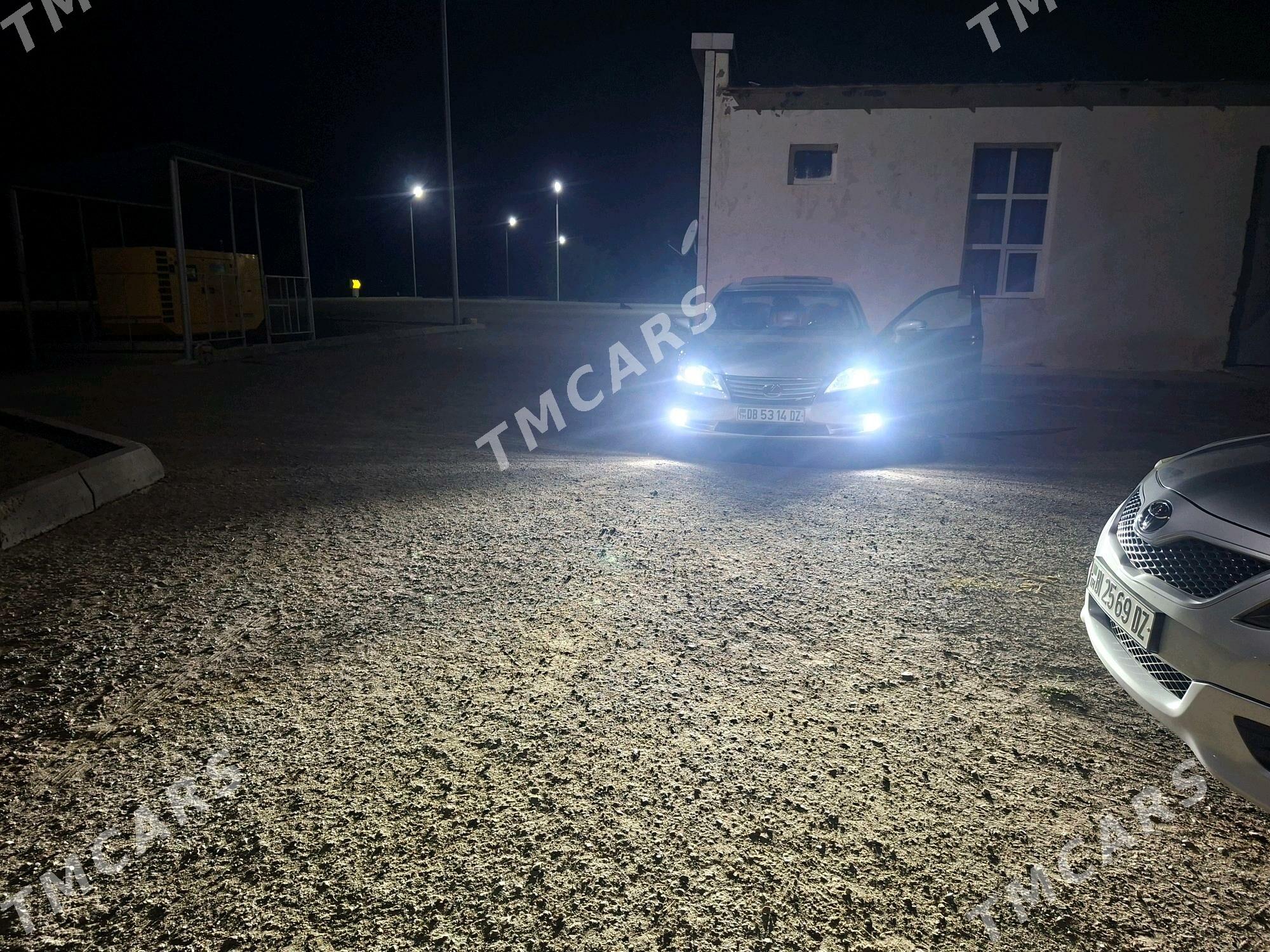 Lexus ES 350 2012 - 260 000 TMT - Кёнеургенч - img 4