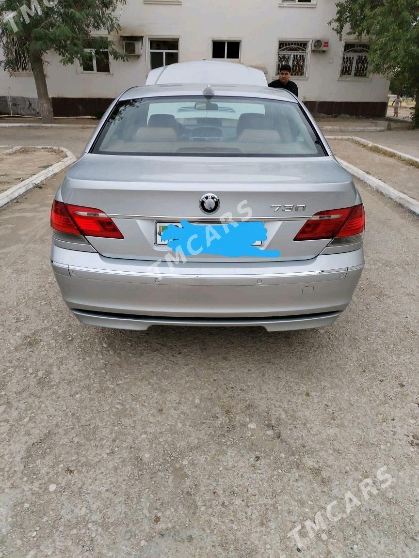 BMW 730 2006 - 155 000 TMT - Балканабат - img 6