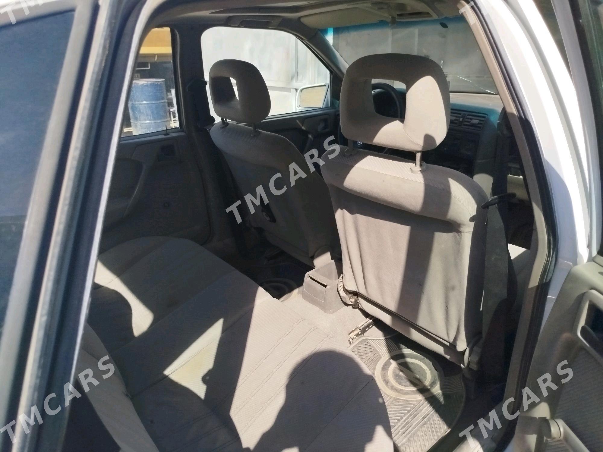 Opel Vectra 1992 - 18 000 TMT - Гумдаг - img 5