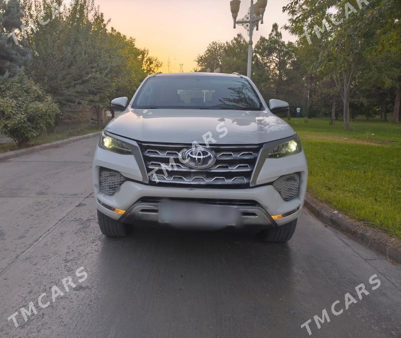 Toyota Fortuner 2022 - 560 000 TMT - Мары - img 7
