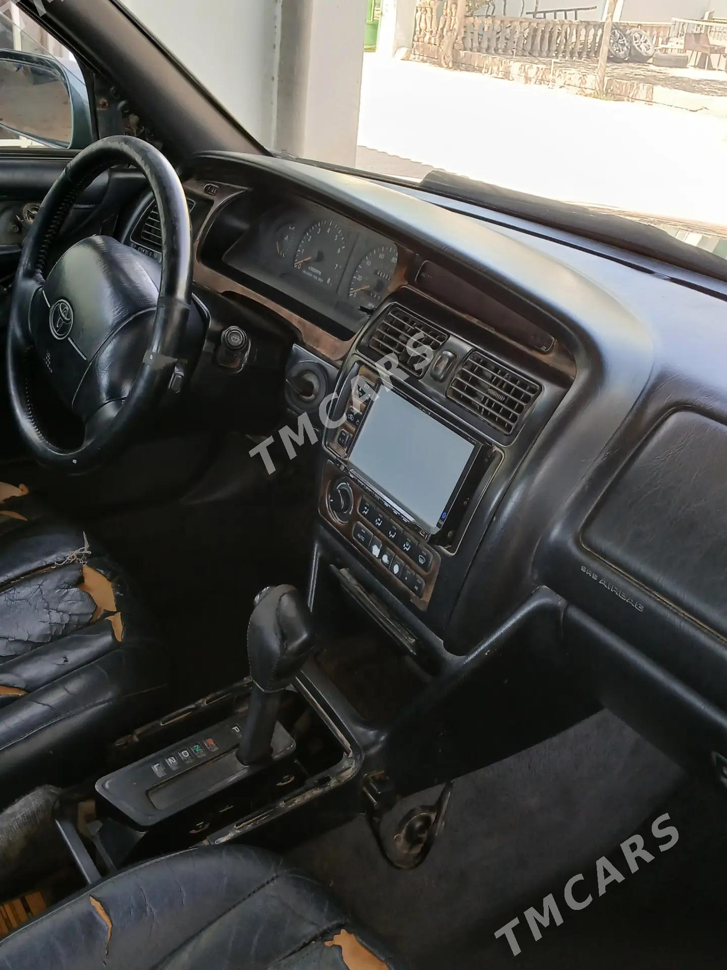 Toyota Avalon 1996 - 92 000 TMT - Balkanabat - img 3