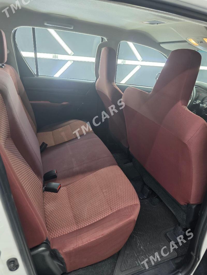Toyota Hilux 2020 - 460 000 TMT - Ашхабад - img 6