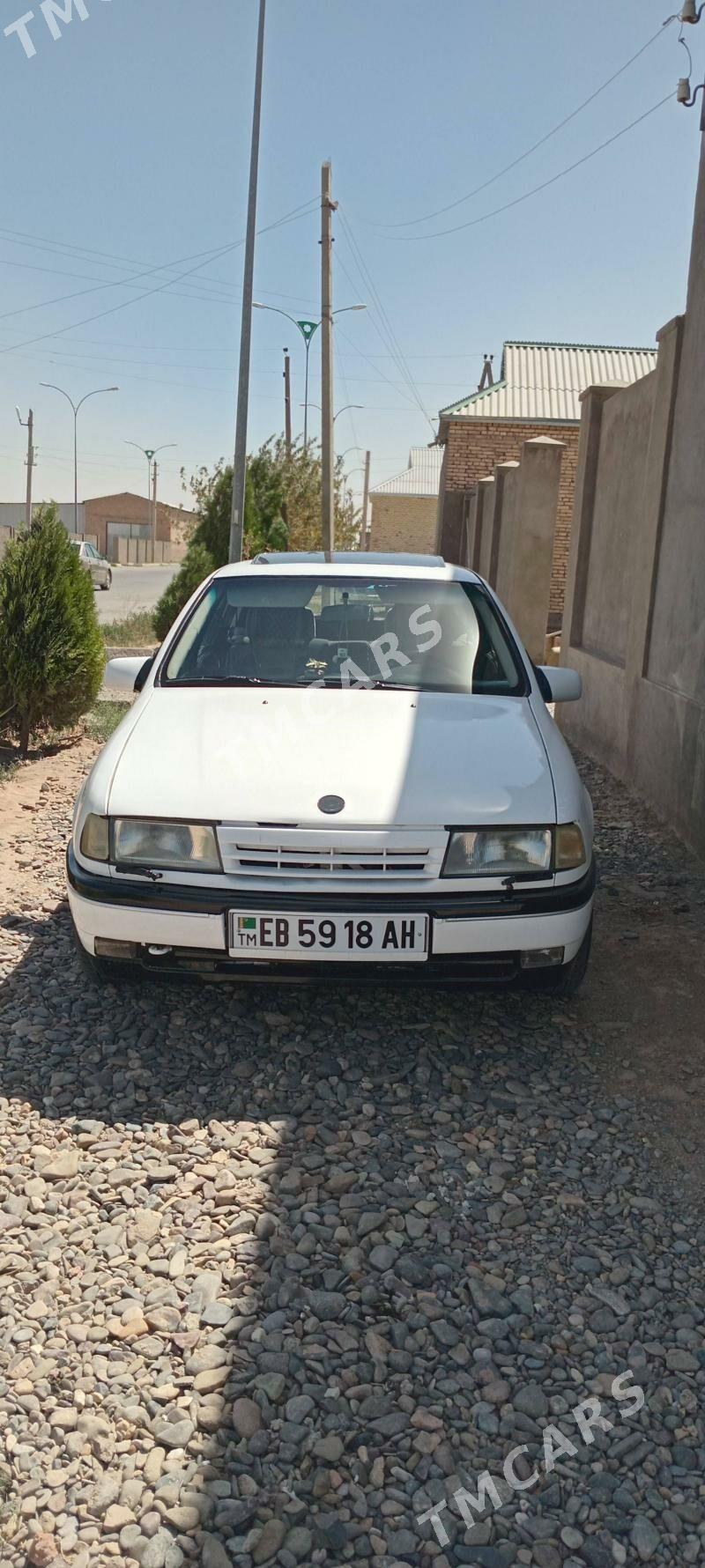 Opel Vectra 1989 - 29 000 TMT - Sarahs - img 3