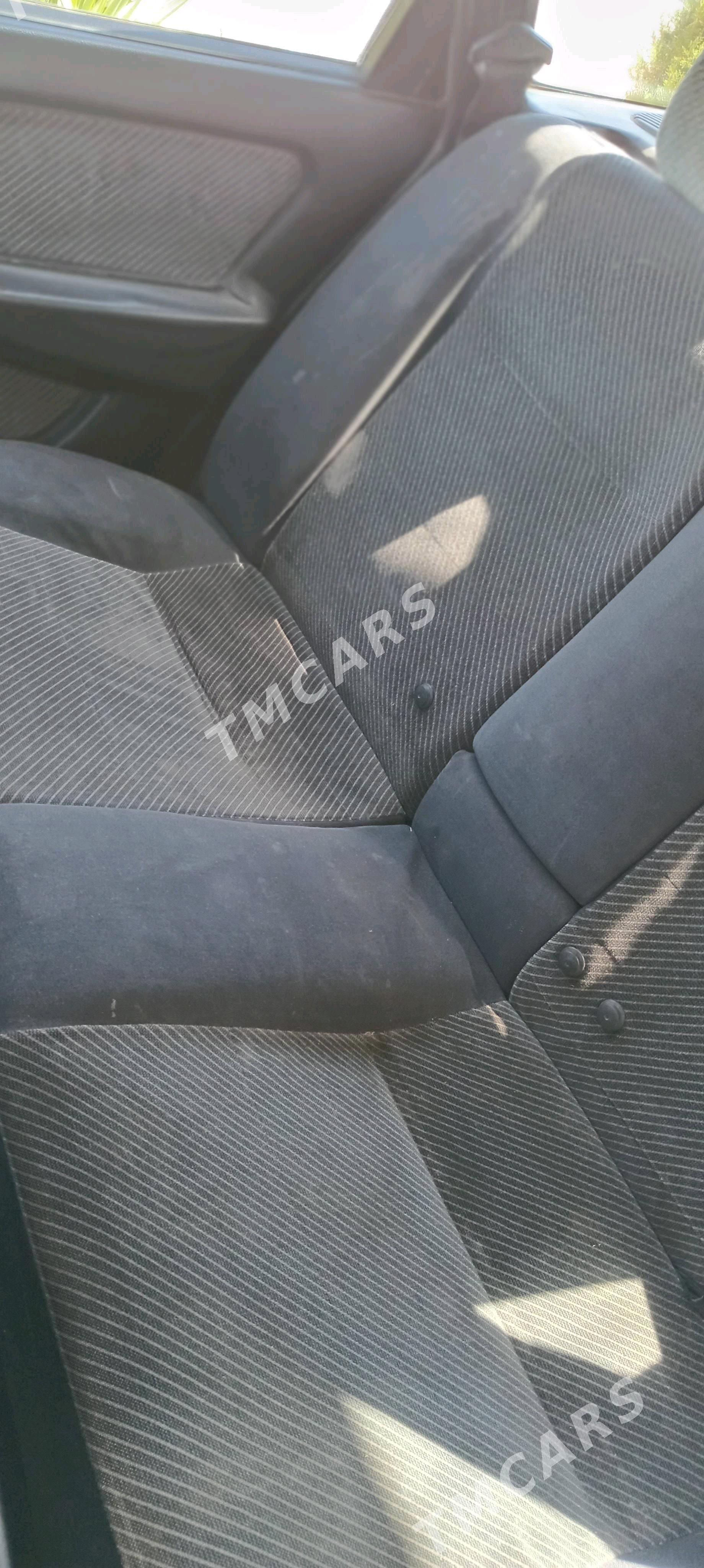 Opel Vectra 1989 - 29 000 TMT - Sarahs - img 6