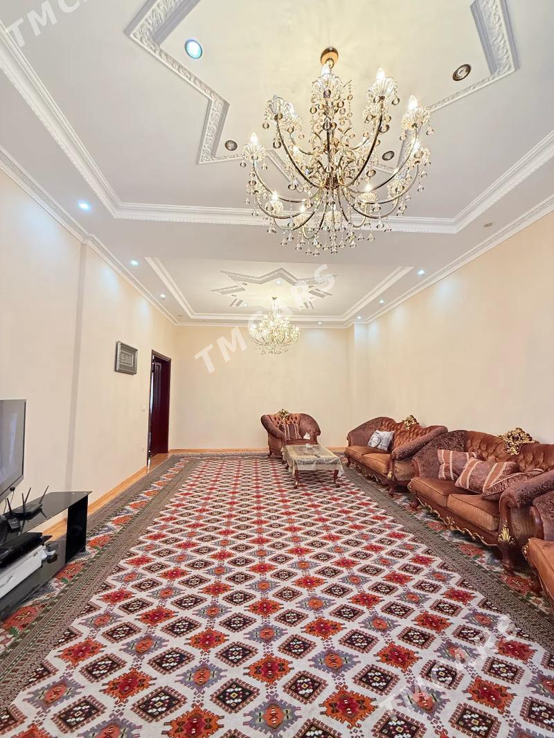 Podwoyski elitka 4 kom 200m2 - Podwoýski köç. (Bitarap Türkmenistan şaýoly) - img 3