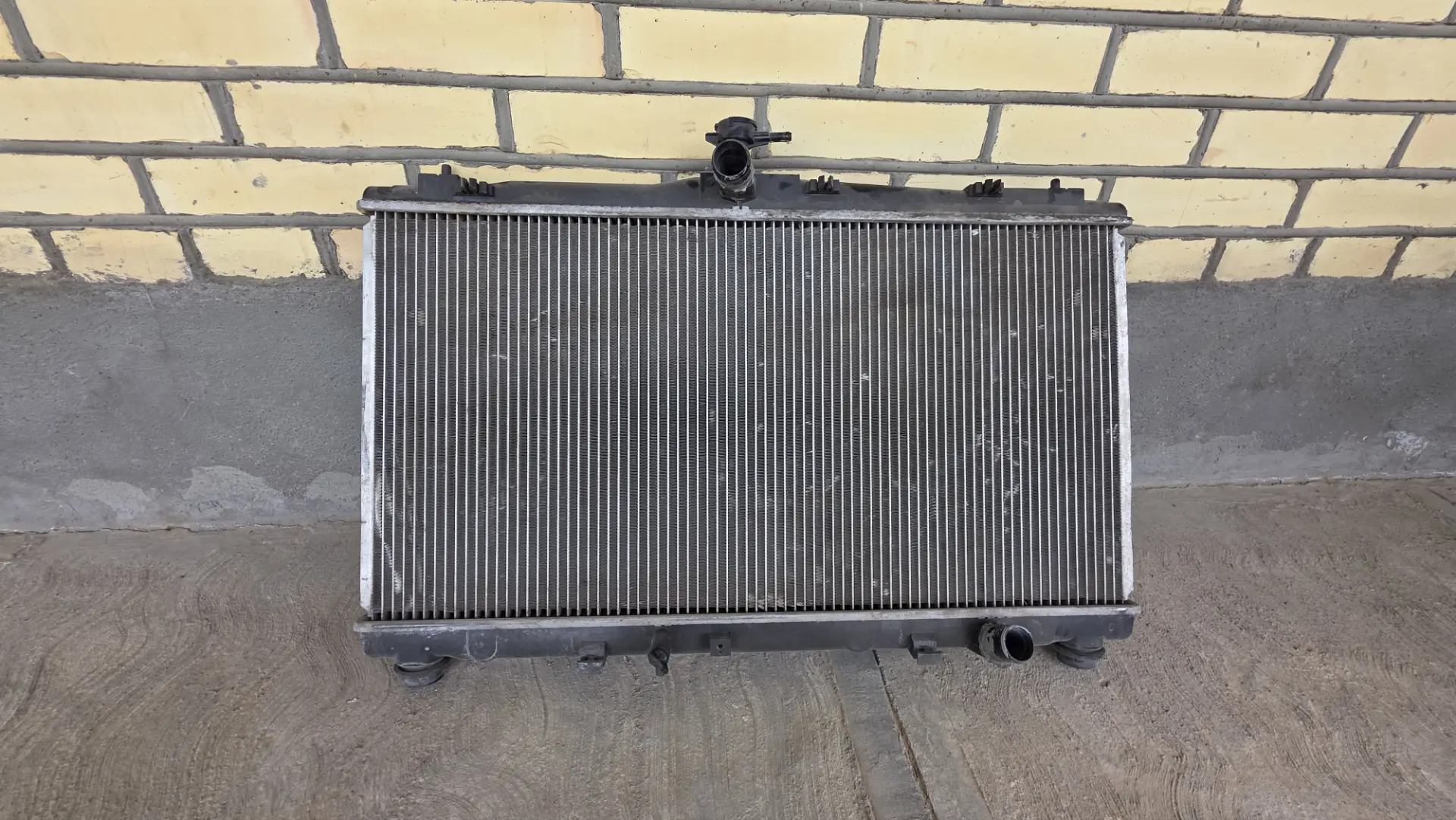 2017 Camry aziyada. Radiator. 650 TMT - Мары - img 2