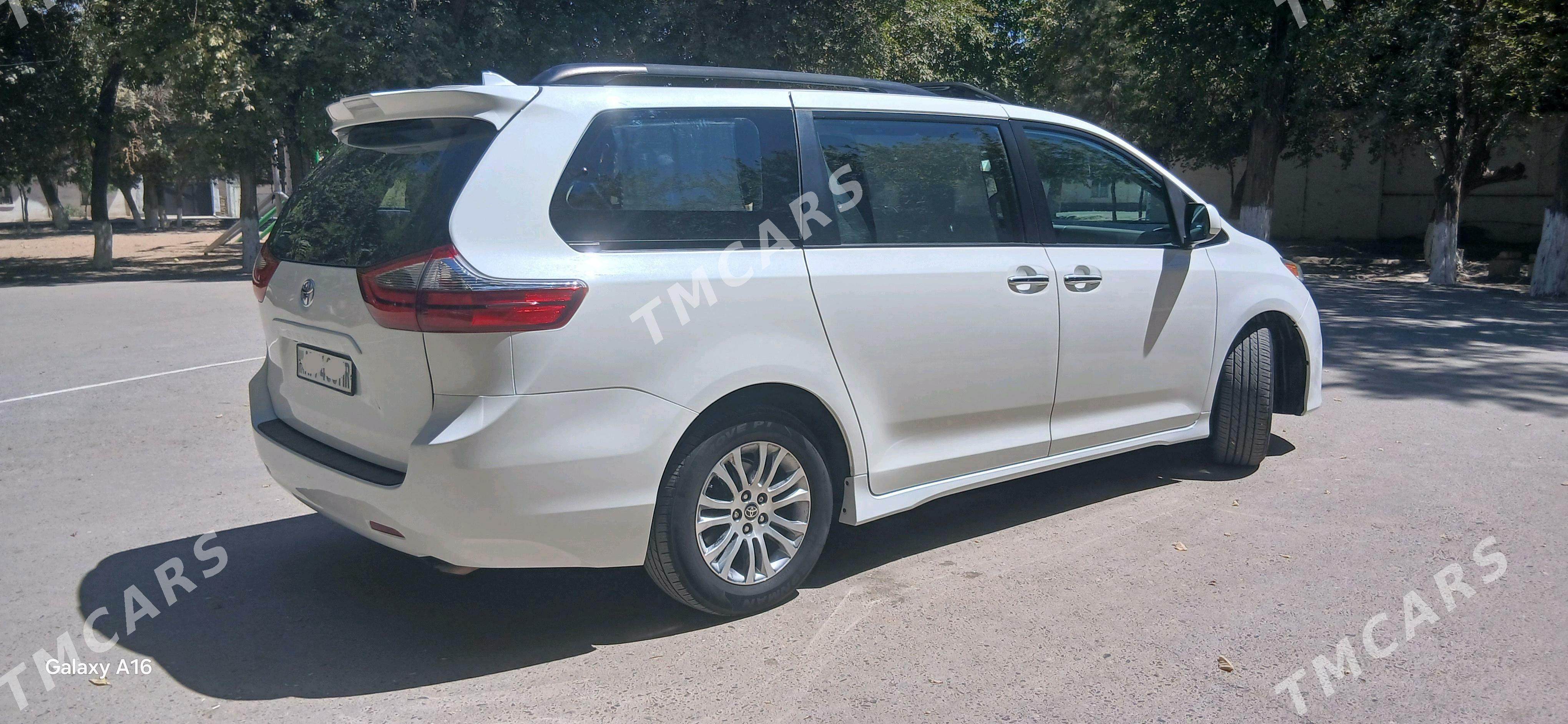 Toyota Sienna 2020 - 475 000 TMT - Мары - img 9