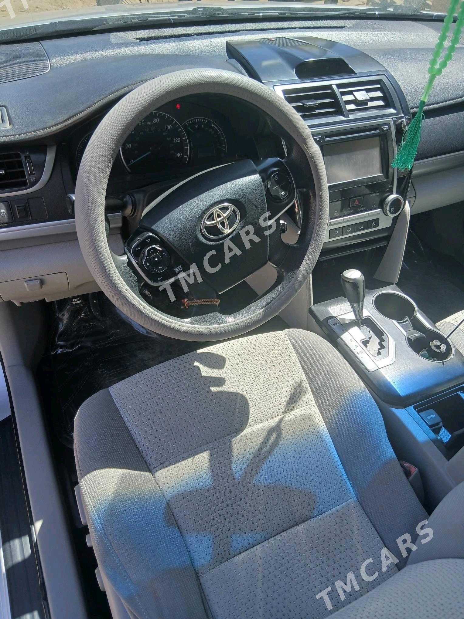 Toyota Camry 2012 - 200 000 TMT - Тагтабазар - img 6