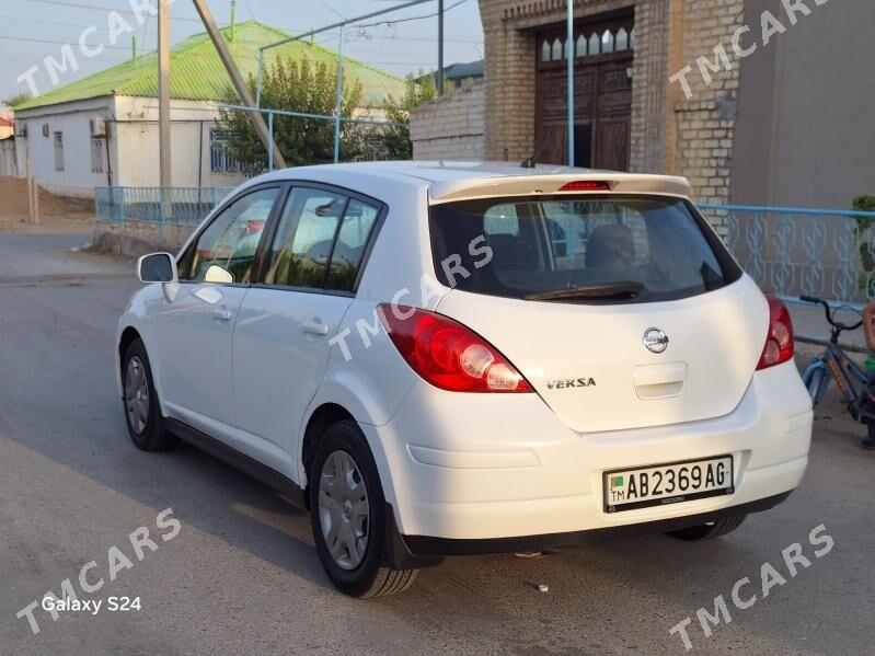 Nissan Versa 2010 - 132 000 TMT - Aşgabat - img 4