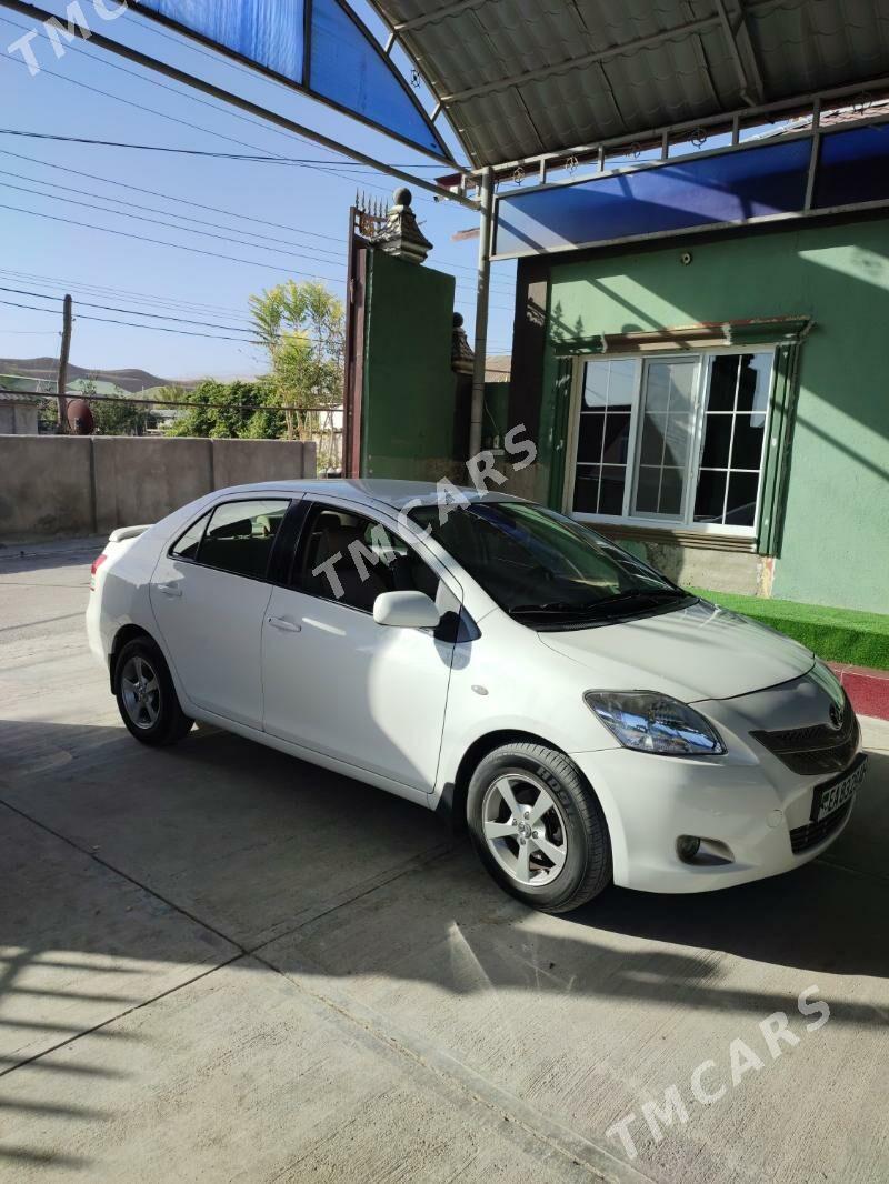 Toyota Yaris 2010 - 130 000 TMT - Багир - img 3