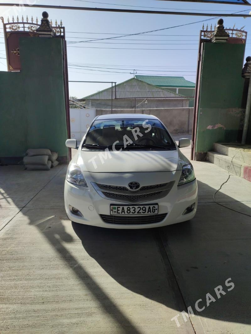 Toyota Yaris 2010 - 130 000 TMT - Багир - img 2