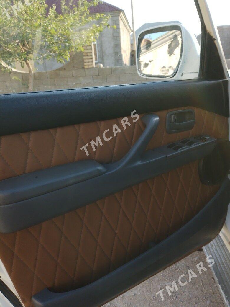 Toyota Land Cruiser 1995 - 90 000 TMT - Jebel - img 2