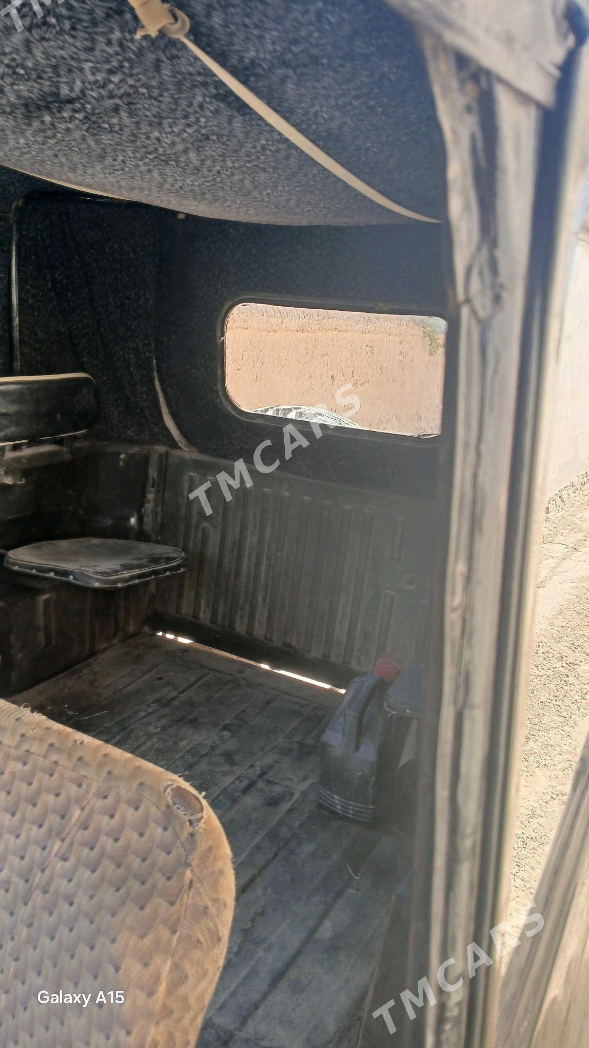 UAZ 469 1980 - 20 000 TMT - Gurbansoltan Eje - img 2